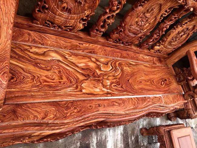 Gỗ hương là gỗ quý tại Việt Nam làm nên những bộ đồ nội thất tinh sảo